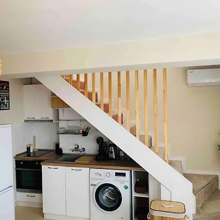 Lovely By The Sea アパート *