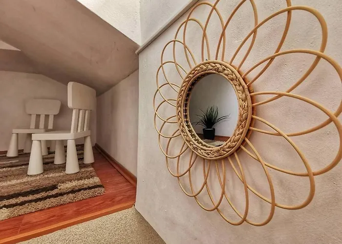 Lovely By The Sea Apartment